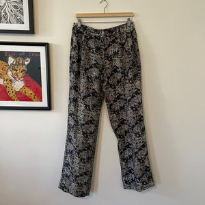 Theory 100% silk snake print wide leg pants mid rise sz 8